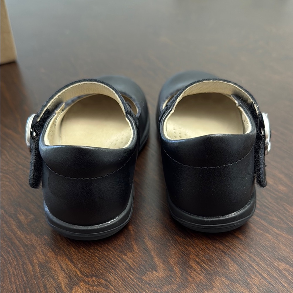 Black and Cream Dress Shoes with Adjustable Strap - Picture 3 of 7
